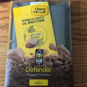 NEW! Otter Box case for iPad Air 2